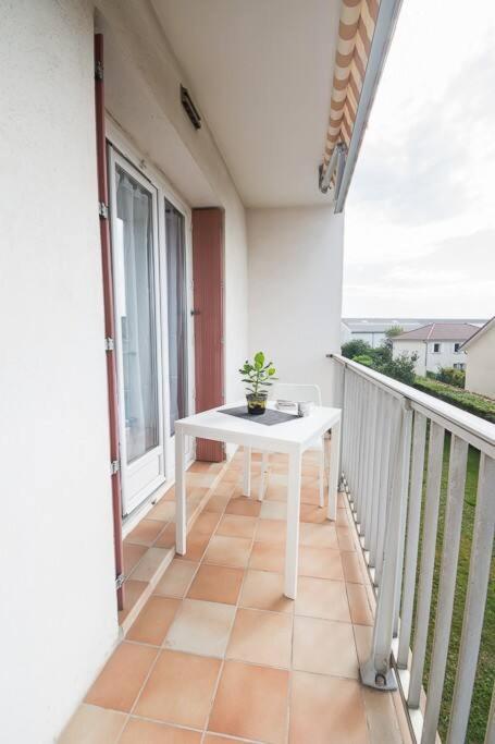 Le Coquet - Balcon - Proche Gare - Parking Appartement Bourg-en-Bresse Buitenkant foto